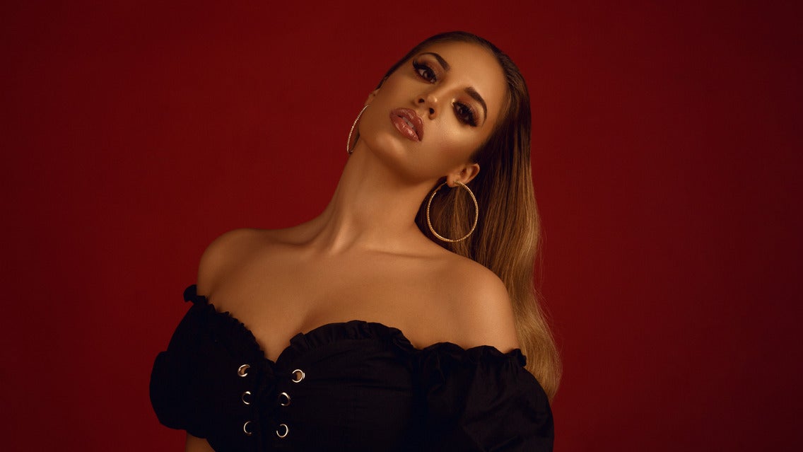 Alina Baraz.jpg